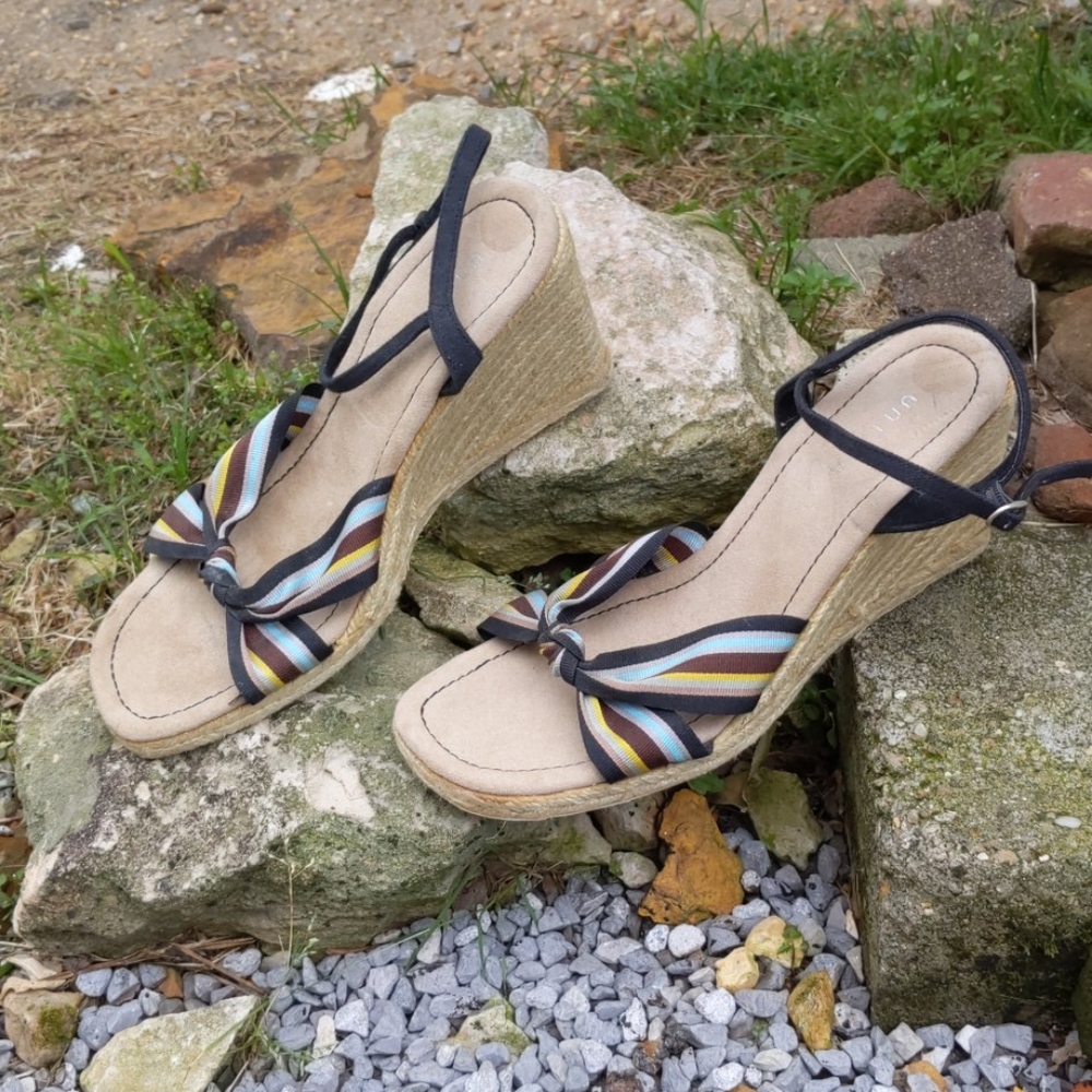 Unisa Vintage Wedge Heel Grosgrain Ribbon Sandals